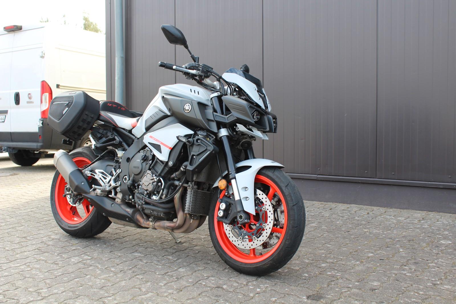 Yamaha MT-10 ABS / QSS / TCS / 1. Hand / Garantie