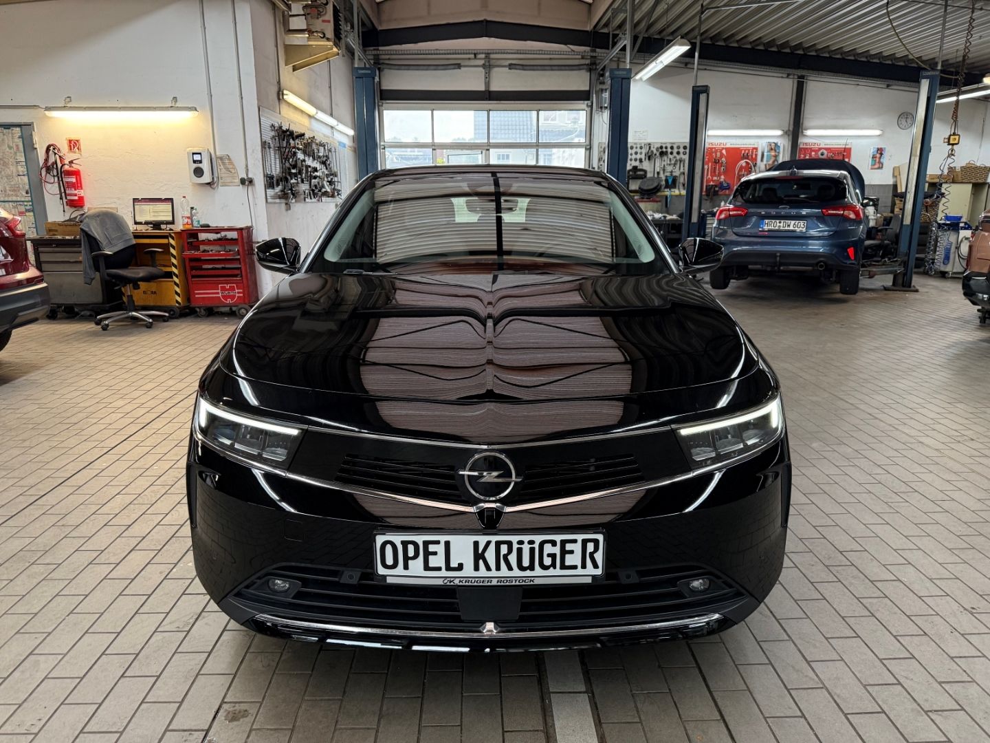 Fahrzeugabbildung Opel Astra 1.6 Turbo Edition Plug-in-Hybrid