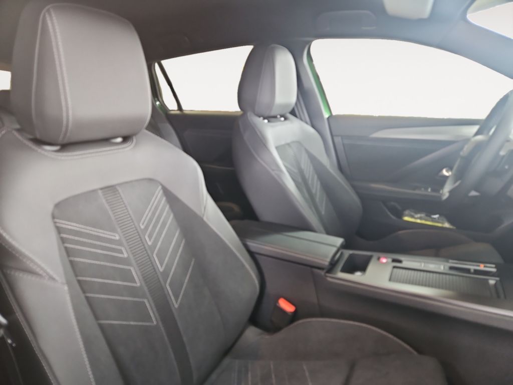 Fahrzeugabbildung Opel Astra Sports Tourer Electric Ultimate (L)