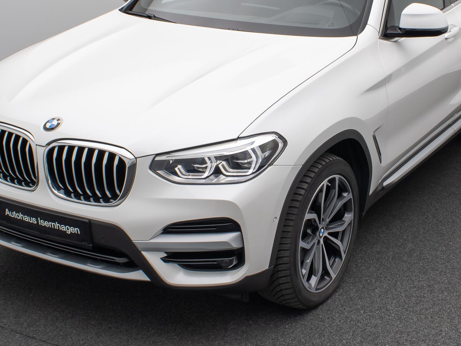 Fahrzeugabbildung BMW X3 xD20d xLine Kamera DAB AHK Komfort HUD 20Zoll