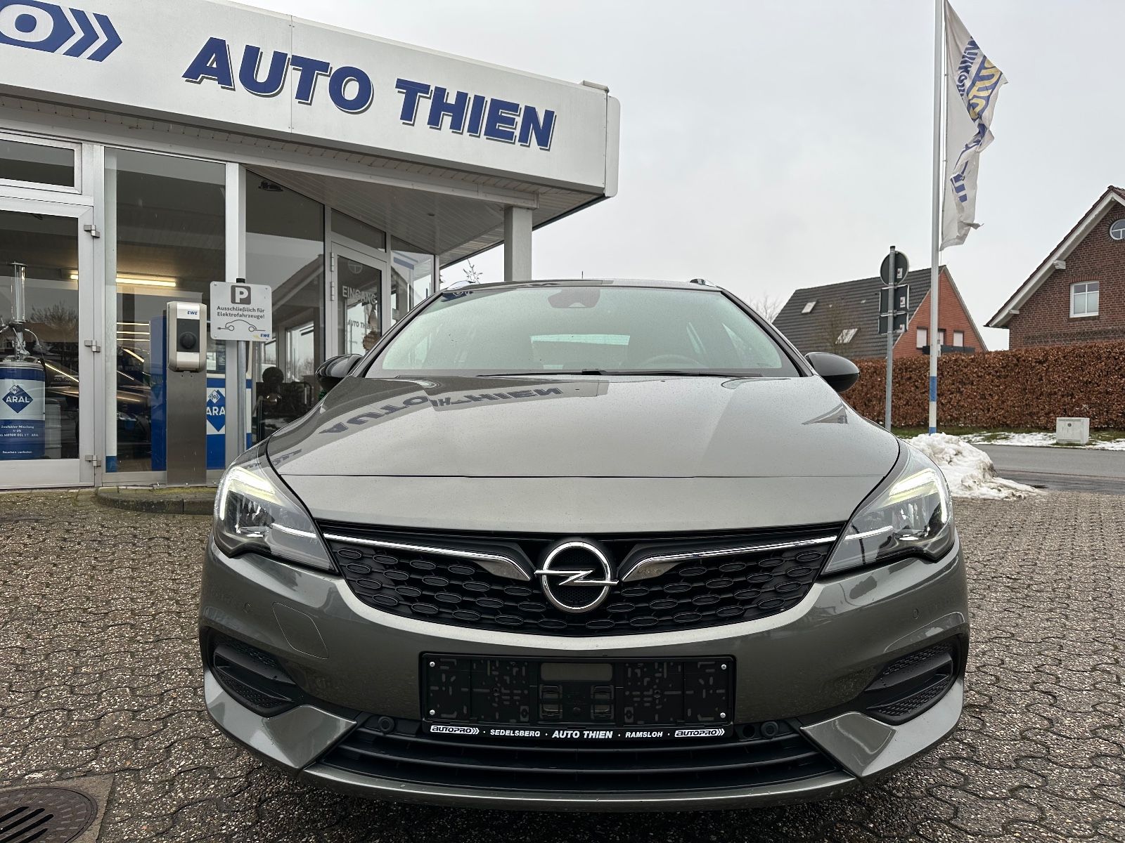 Fahrzeugabbildung Opel Astra ST 1.2 Turbo Opel 2020 LED/GRA/GJR/SHZG