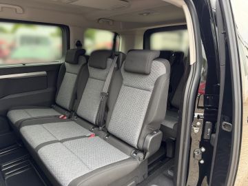 Opel Zafira Life - 11