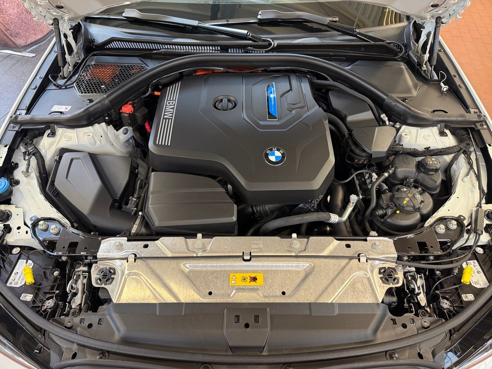 BMW 330 - Bild 17