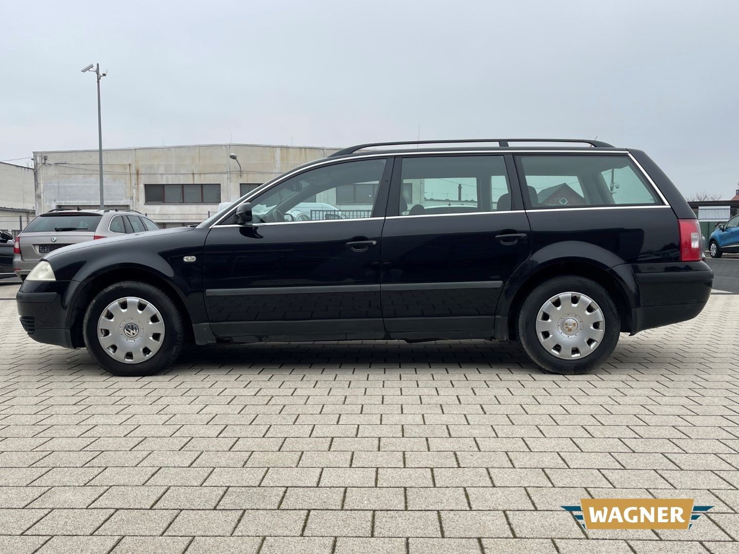 Fahrzeugabbildung Volkswagen Passat Variant Trendline 2.0 5V SHZ Tüv 08/25