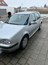 Volkswagen Golf 4 günstig abzugeben - : mit Anhängerkupplung, Günstig