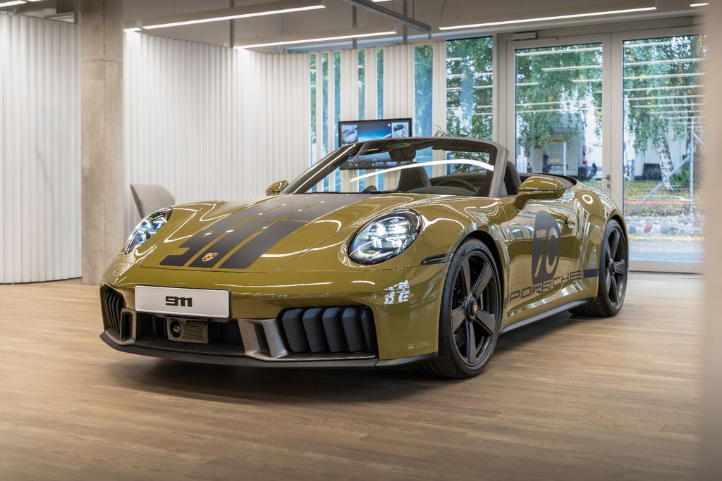 Image of Porsche 992