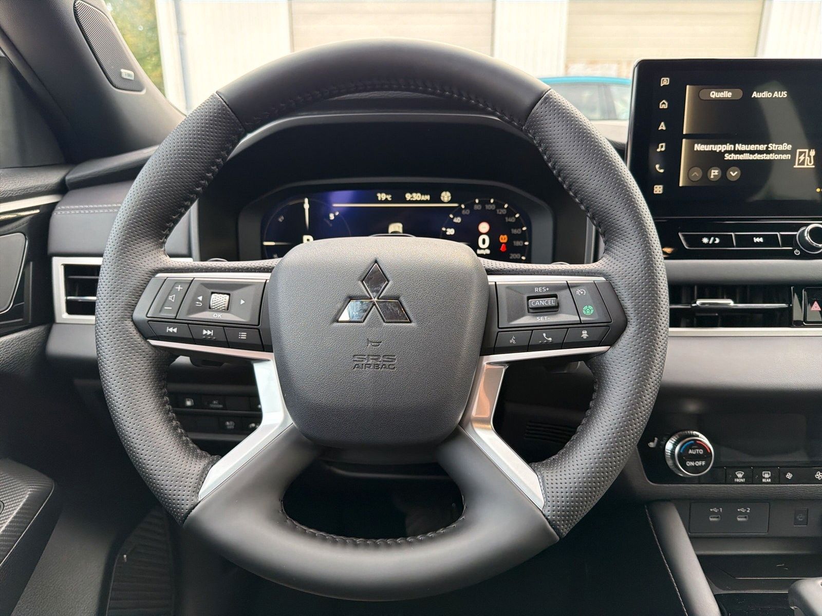 Mitsubishi Plug-in Hybrid Outlander - Bild 21