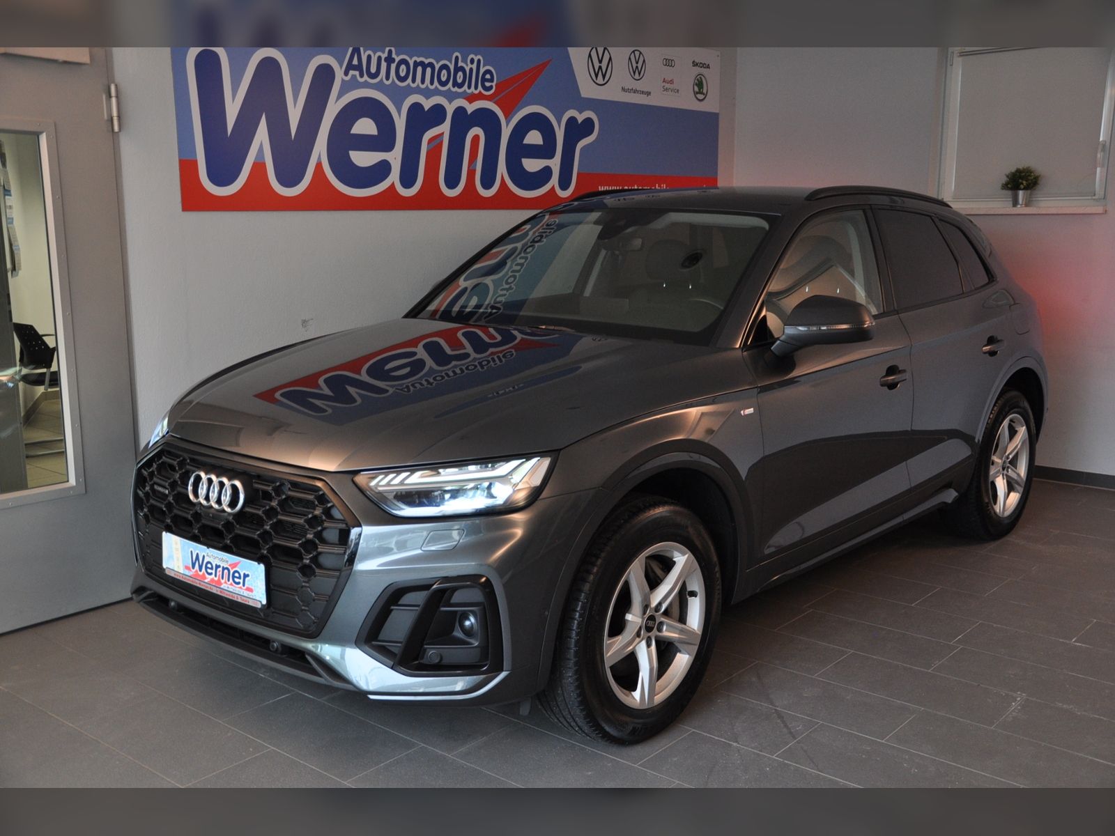 Audi Q5  50TFSIe S line quattro AHK Matrix Standklima imagem 2