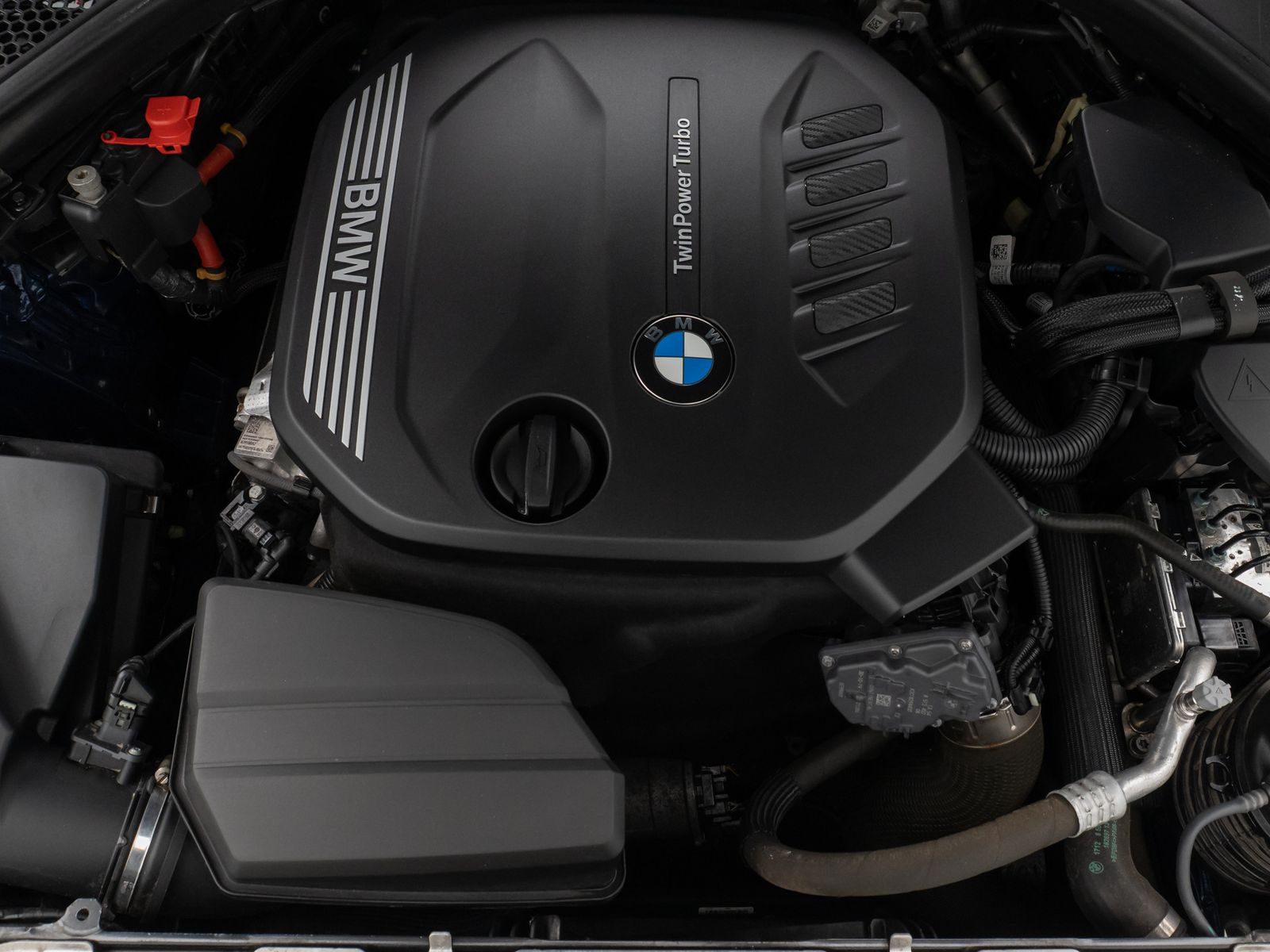 Fahrzeugabbildung BMW 320d Kamera HiFi CockPit+ Sport Geschwindigkeit