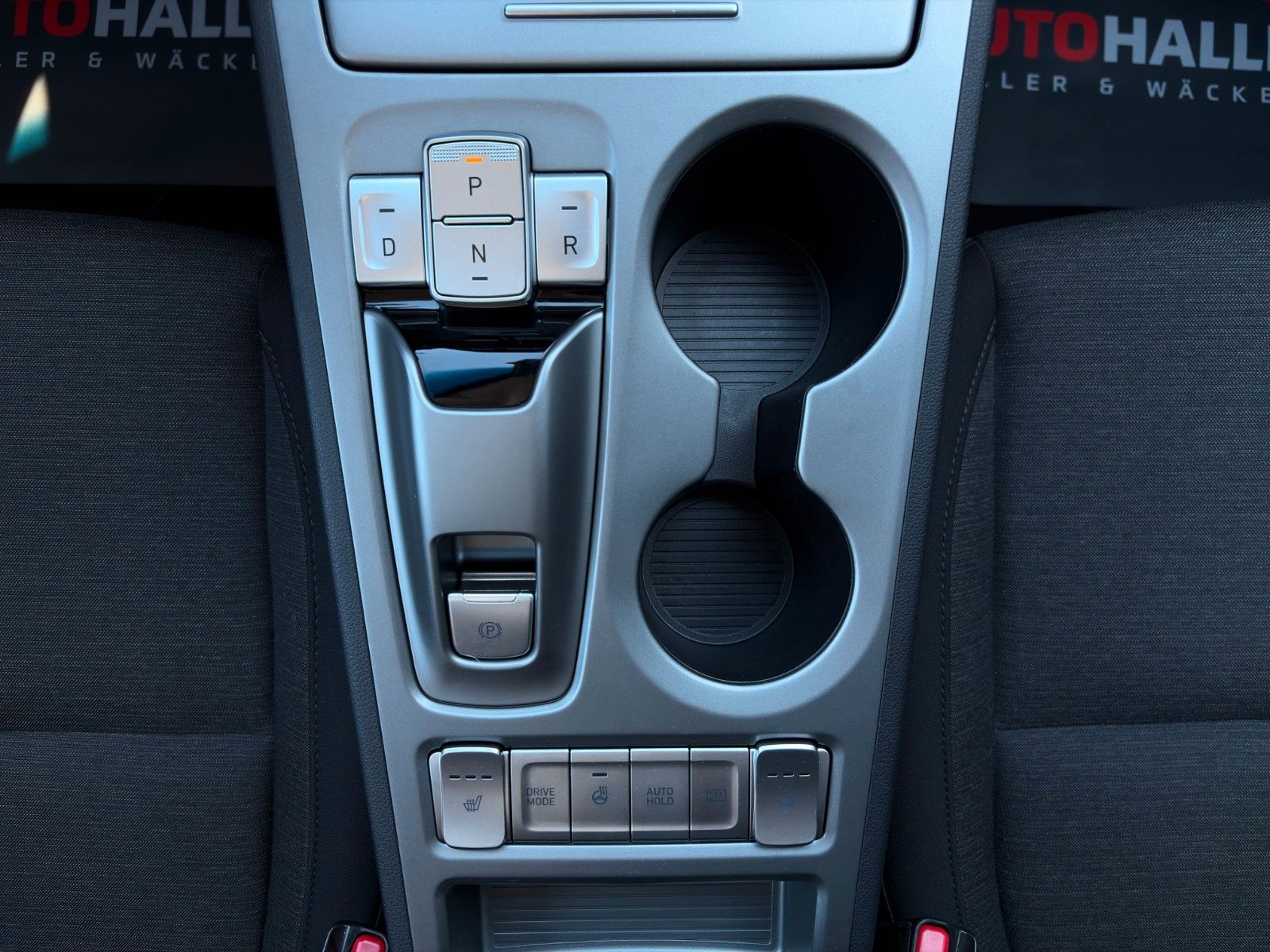 Fahrzeugabbildung Hyundai KONA E Edition 30+ Wärmepumpe ACC Krell CarPlay