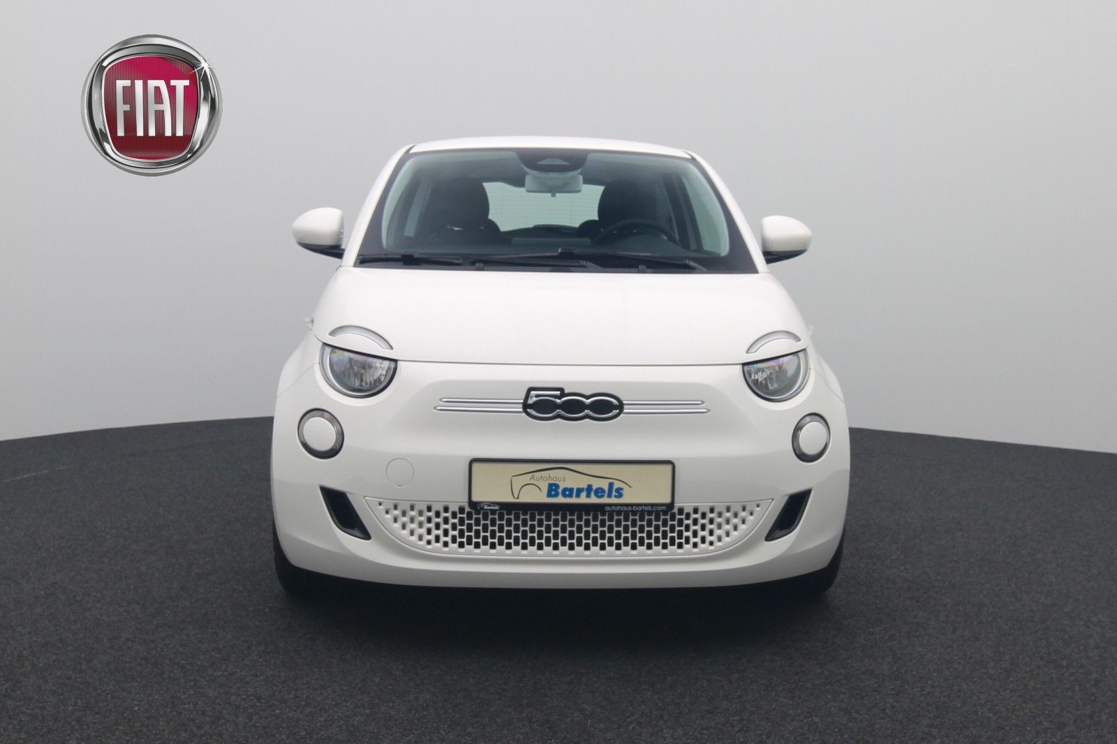 Fahrzeugabbildung Fiat 500E 3+1 Icon 42KWh Navigation Komfort-Paket