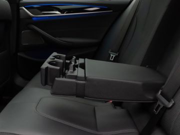Fahrzeugabbildung BMW 520d xD Tour Sport Line Pano H/K Exklusiv Paket