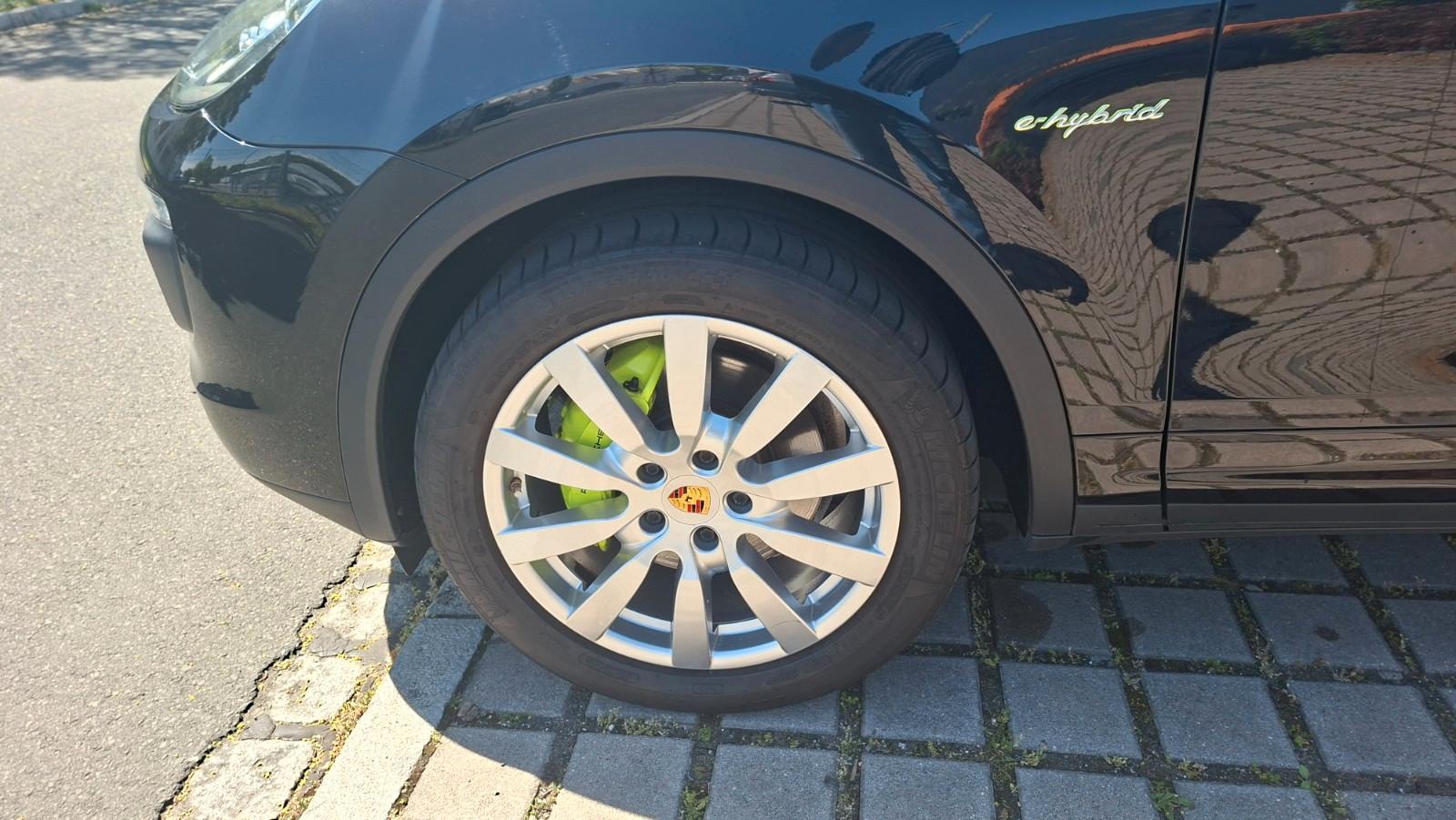 Porsche Cayenne S E-Hybrid