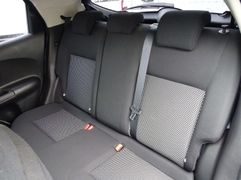 Fahrzeugabbildung Nissan Juke Visia Plus  **TÜV-NEU / SERVICE-NEU / 2-HAN