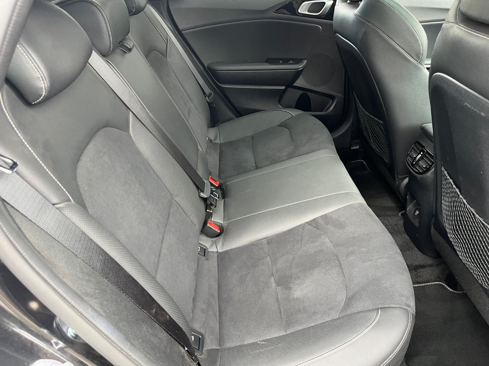 Kia Ceed Sportswagon GT Line /1.Hand/Pano/AHK/Kamera