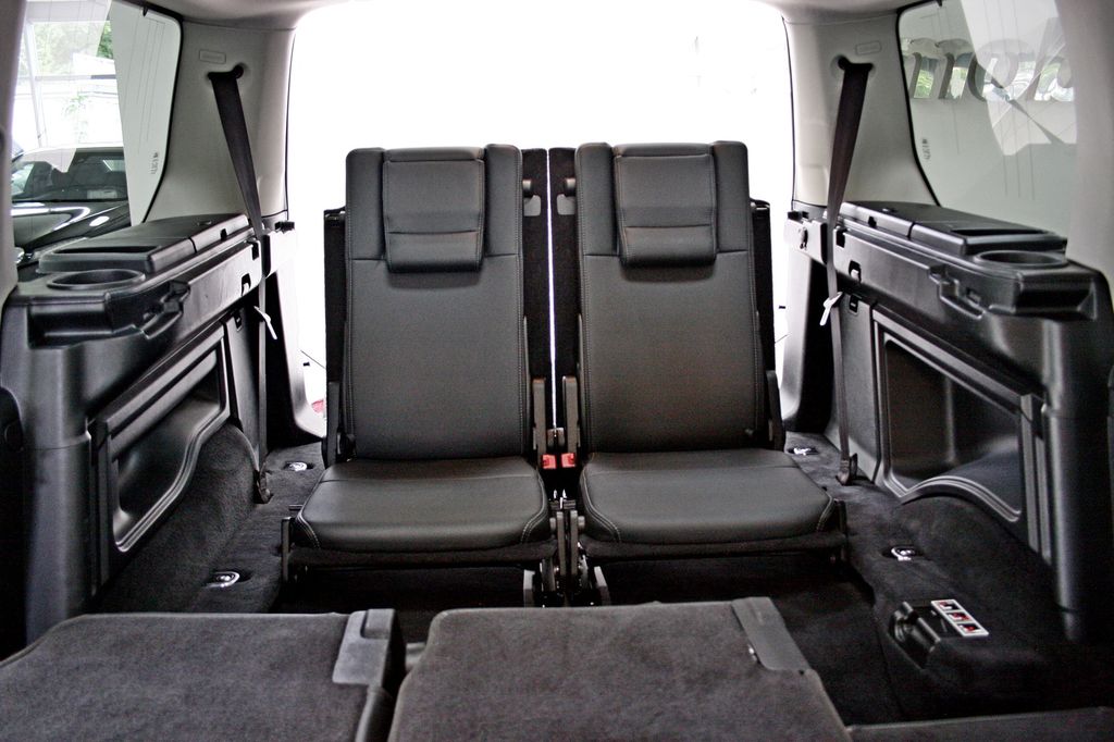 Land Rover Discovery 4 SDV6 Graphite 7 SITZE NETTO 24.900