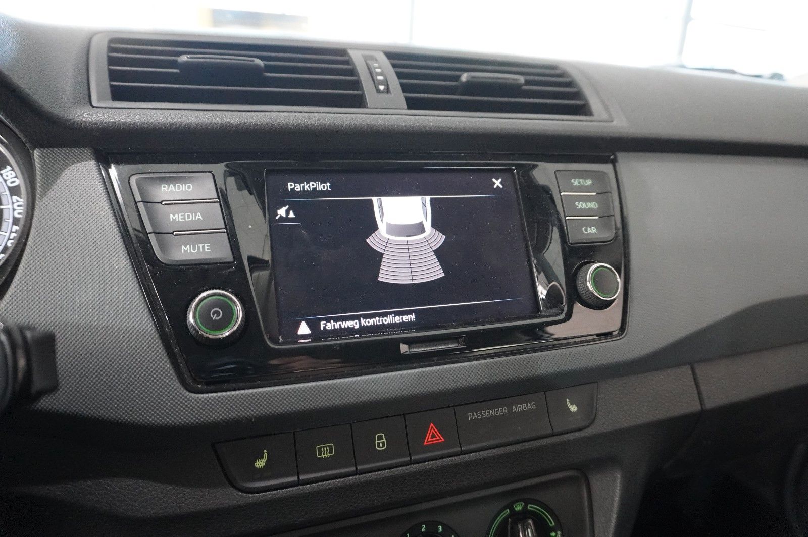 Fahrzeugabbildung SKODA Fabia 1.0 TSI COMBI COOL PLUS LED/SHZ/PDC/DAB+