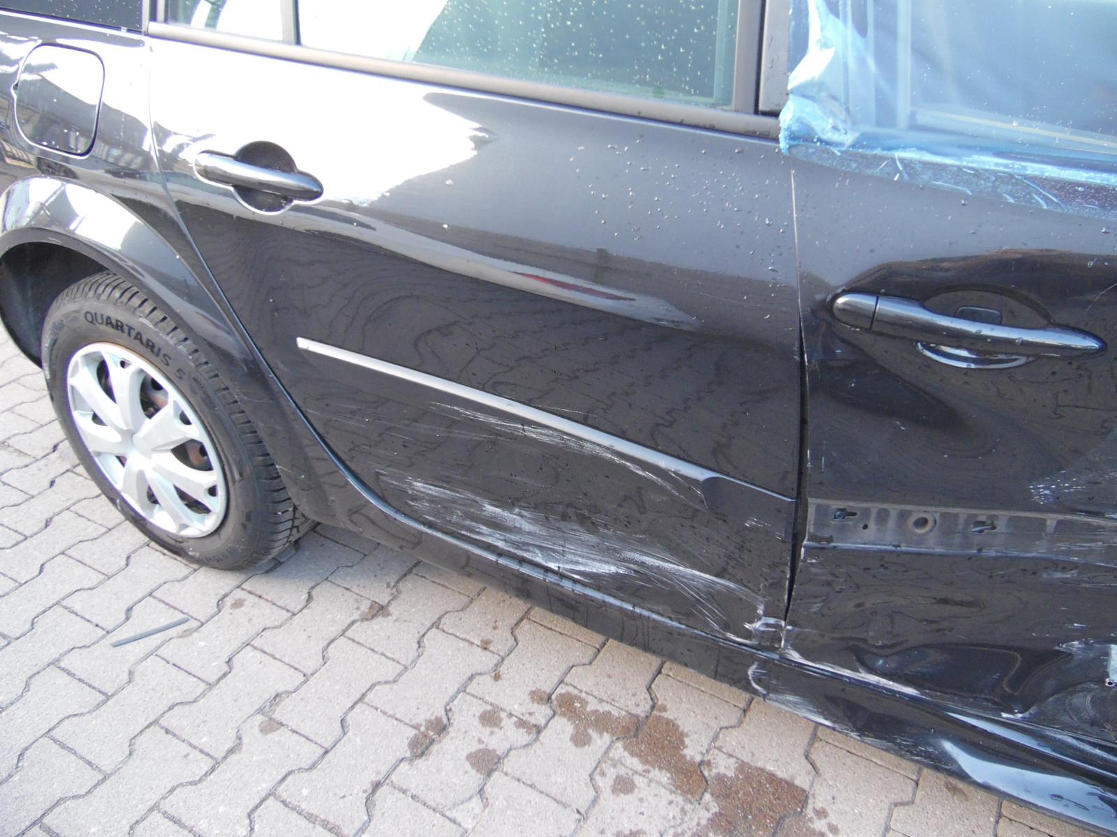 Renault Megane 2009 — photo 27