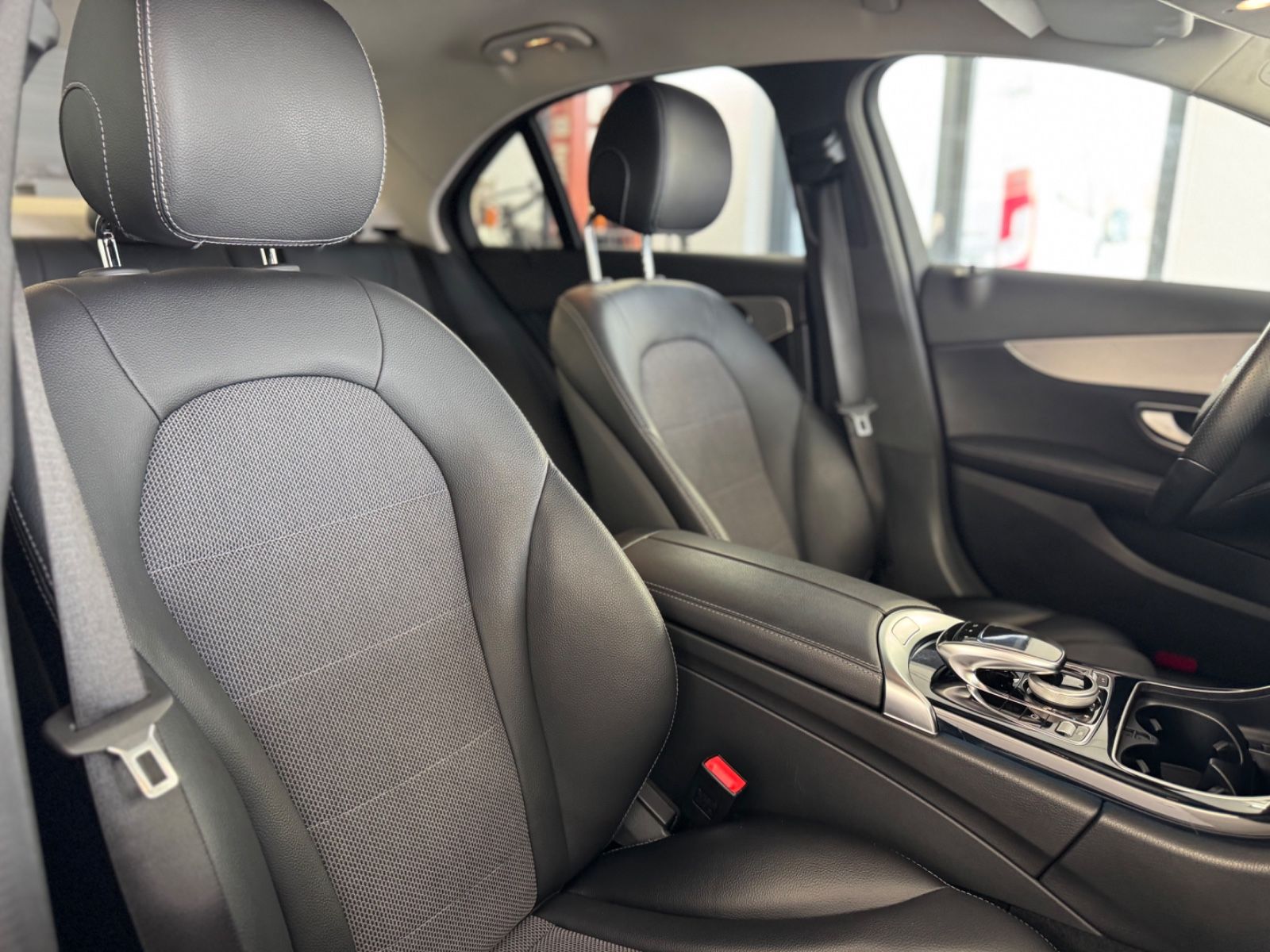 Mercedes-Benz C 220d Lim. Avantgarde*Spur*Tot-Winkel*AHK*SHZ* foto 15