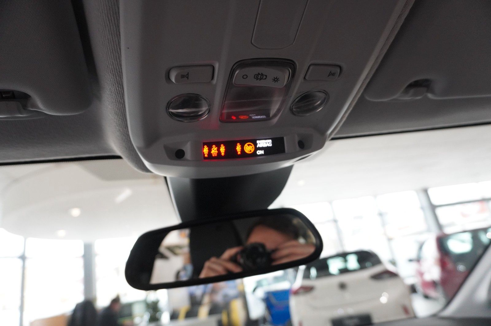 Fahrzeugabbildung Opel Corsa F 1.2T ELEGANCE NAVI/LED/KAMERA/SPORT/DAB+