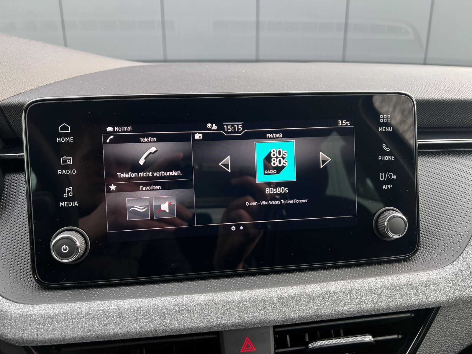 Fahrzeugabbildung SKODA Kamiq Selection 1.0 TSI DSG *Vorb. AHK, LED, ACC