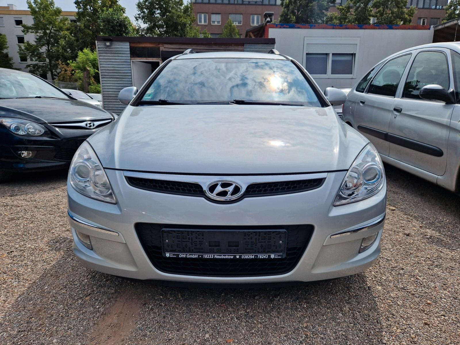 Hyundai i30 2009 — вигляд ззаду