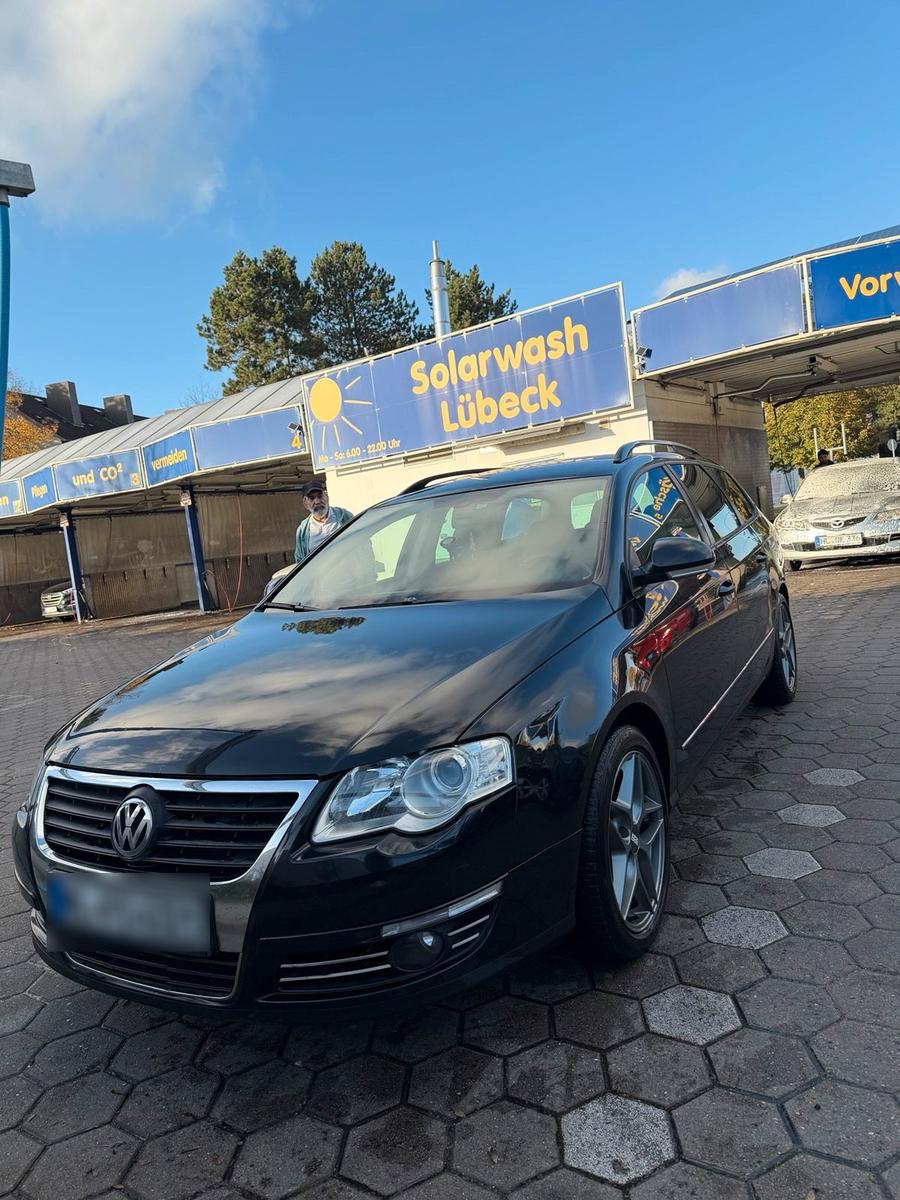 Volkswagen Passat 2006 — вигляд ззаду