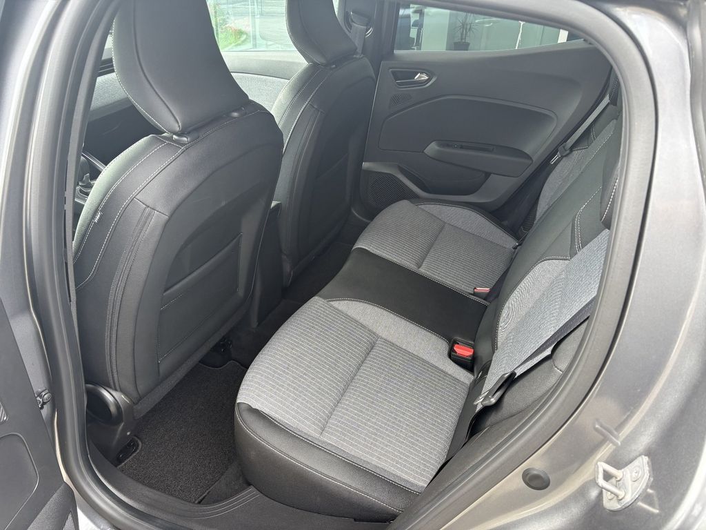 RENAULT Clio - Bild 9