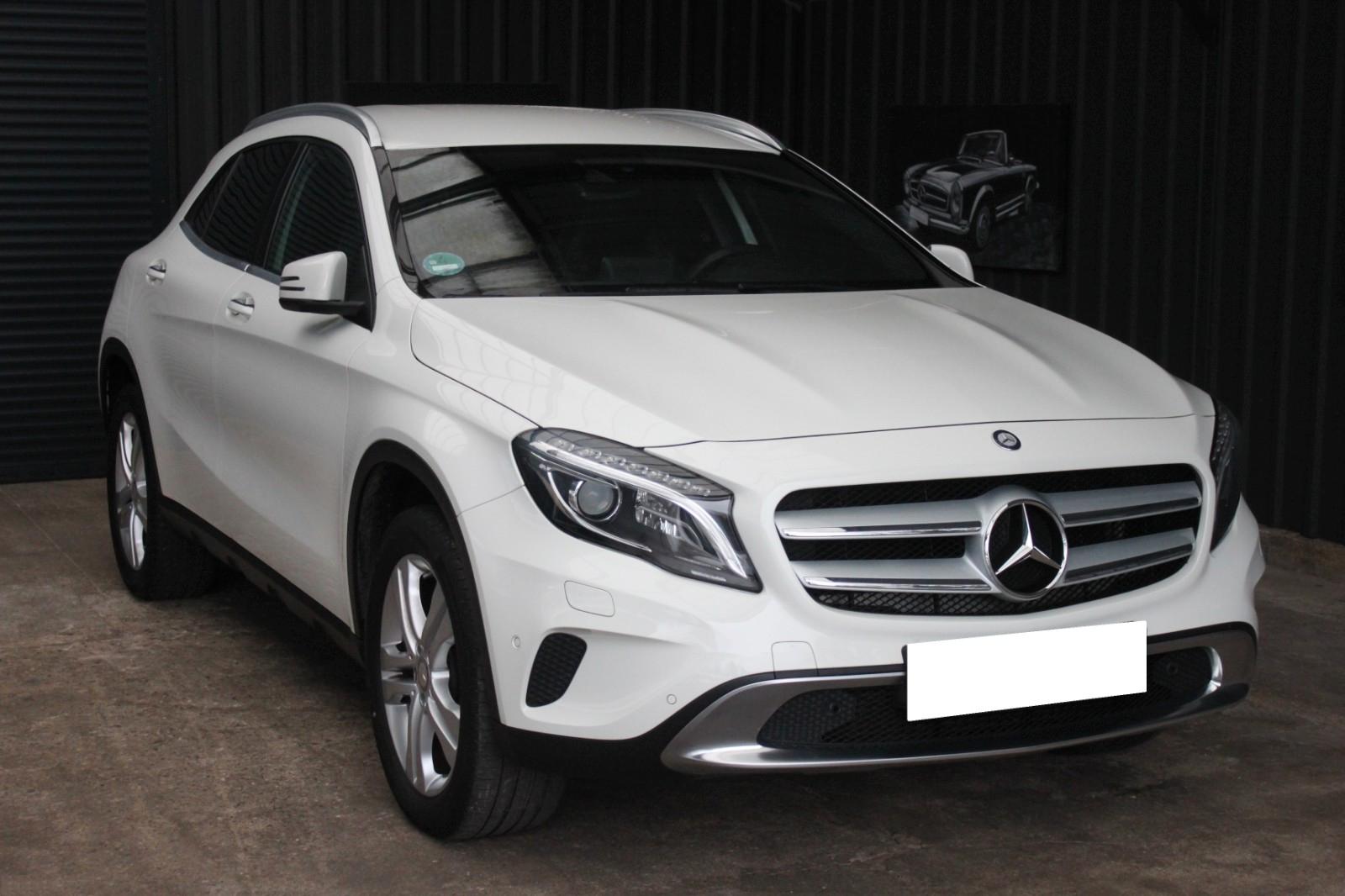 Mercedes-Benz GLA 250, Automatik, Navi, Kamera, Teilleder