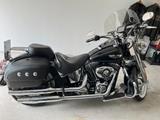 Harley-Davidson Softail deLuxe FLSTN mit ABS