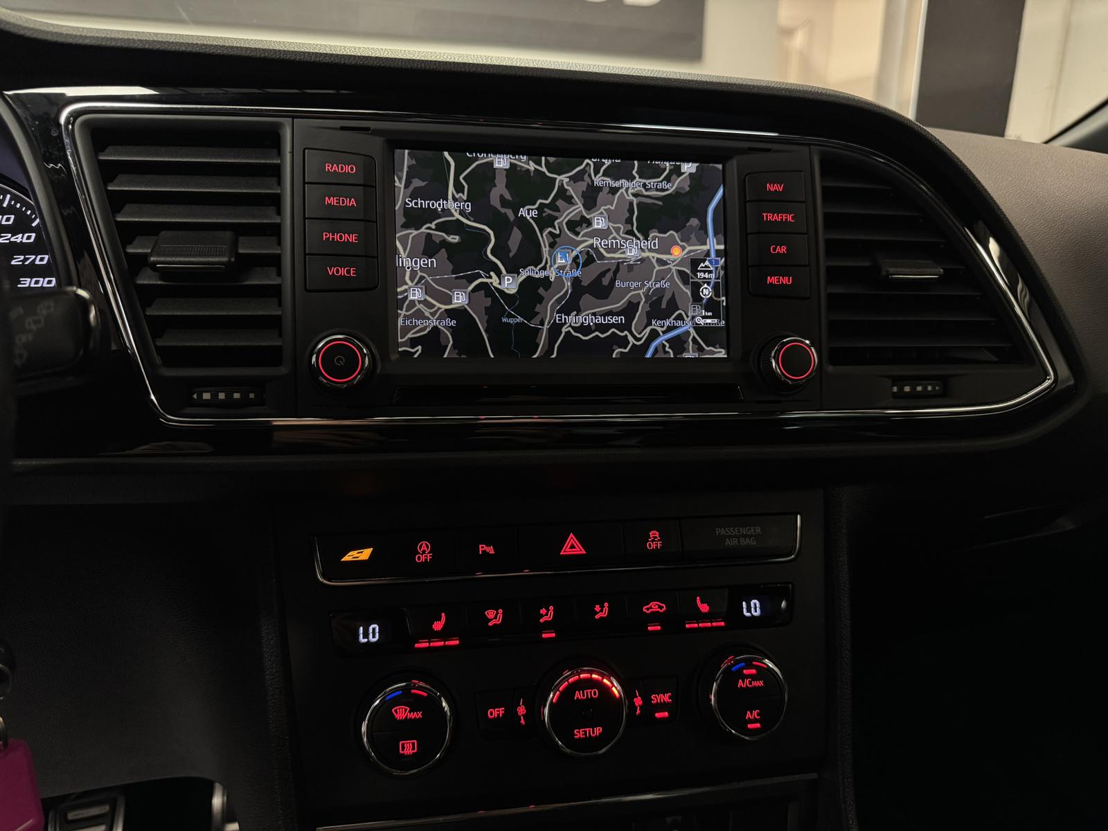 Seat Leon SC Cupra 2.0 TSI 265 ch BVM / Semi-cuir / LED / GPS tactile / Sièges chauffants