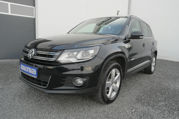 Volkswagen Tiguan - 1