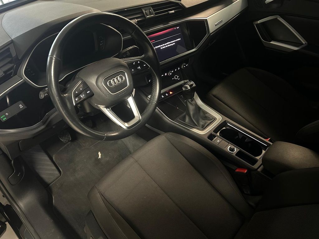 Audi Q3 35 TFSI ADVANCED*NAV*ViCo*PDC*MFL*STH*LED*AHK