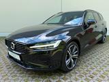 Volvo V60 T6 R Design Plug-In Hy AWD AHK ACC Leder H&K - Volvo V60 Gebrauchtwagen in München