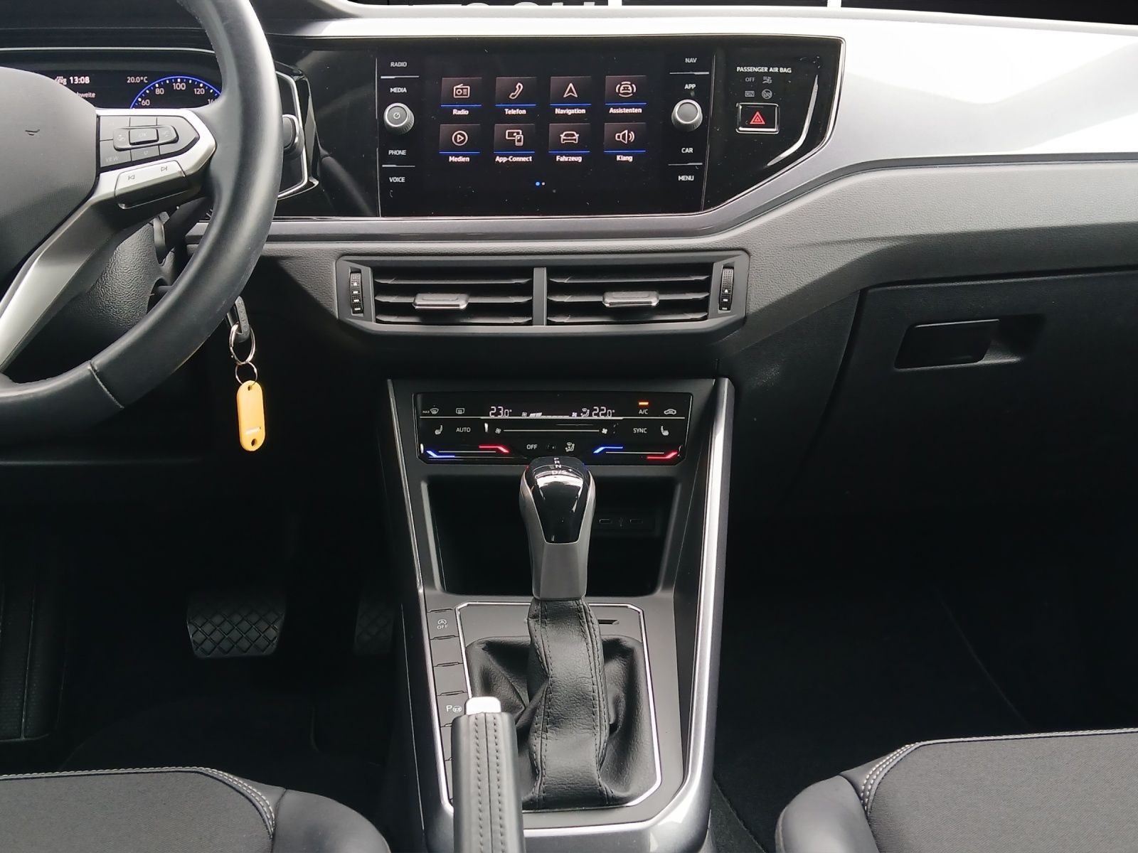 Fahrzeugabbildung Volkswagen Taigo TSI Style DSG Matrix Navi ACC AID SHZ Park