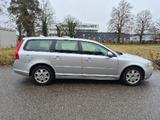 Volvo V70 D5 silber Momentum Geartronic Automatik