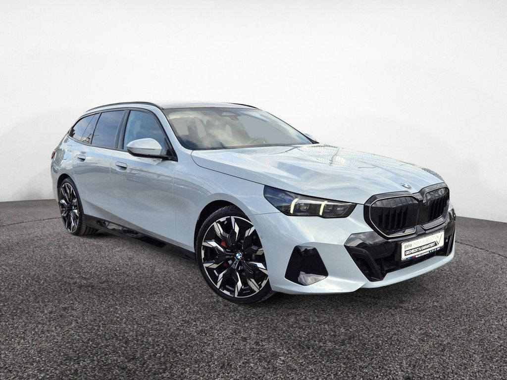 BMW 520d Touring xDrive M Sport PRO 21 ZOLL B&W PANO foto 3