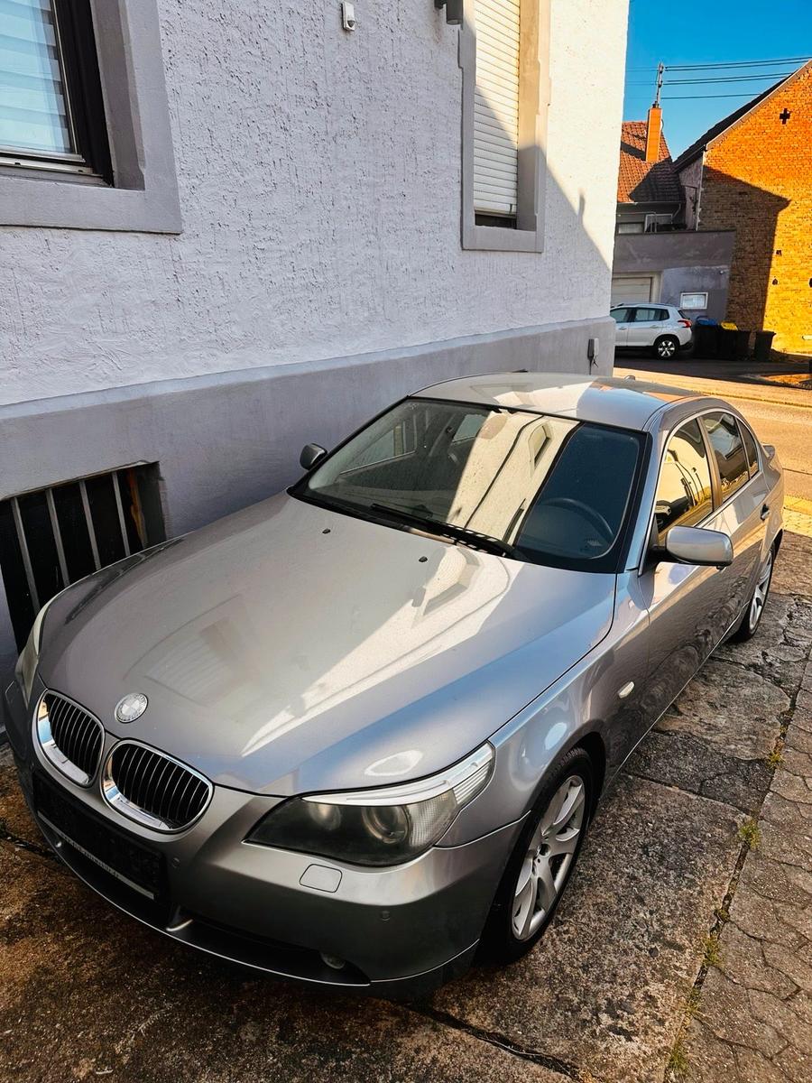 BMW 528