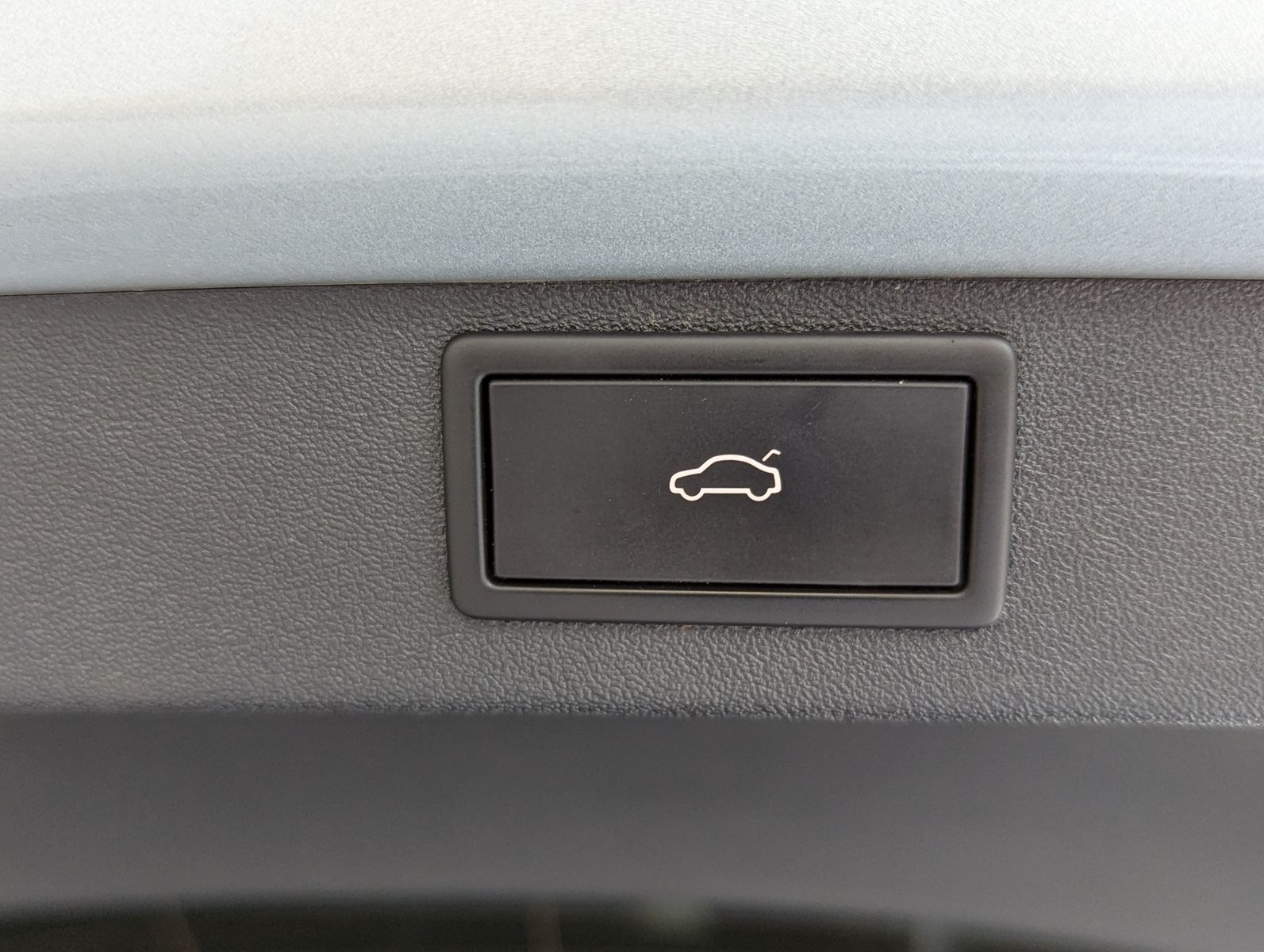 SKODA Enyaq 80 Sportline ACC Pano DCC Memory 360° HOD - Image 19