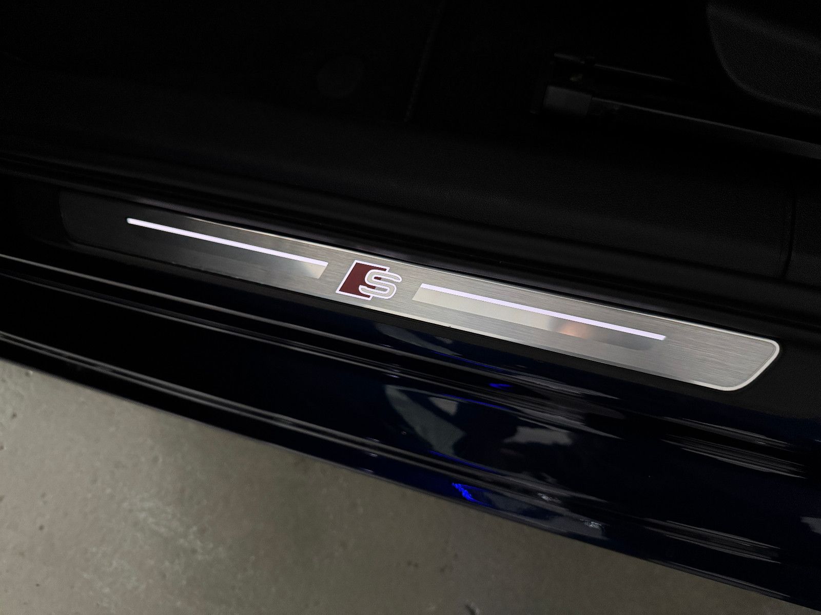 Fahrzeugabbildung Audi A3 Limousine S-LINE RS3 S-SITZE PANO VIRTUAL LED