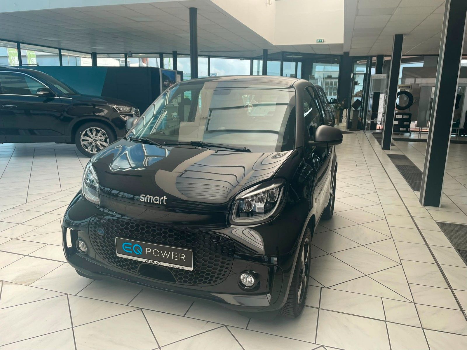 Smart ForTwo Coupe EQ *LED *Kamera *22-kW Lader