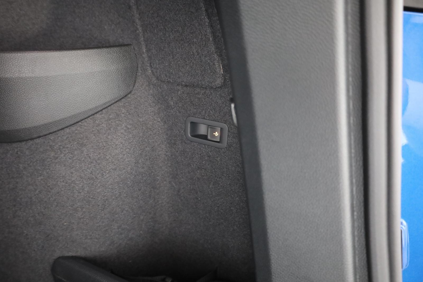 Skoda Karoq Sportline 2.0 TDI DSG Matrix ACC AHK Pano, миниатюра 29