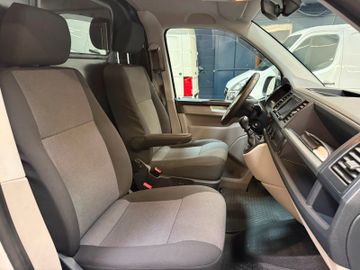 Volkswagen T6 Transporter - 12