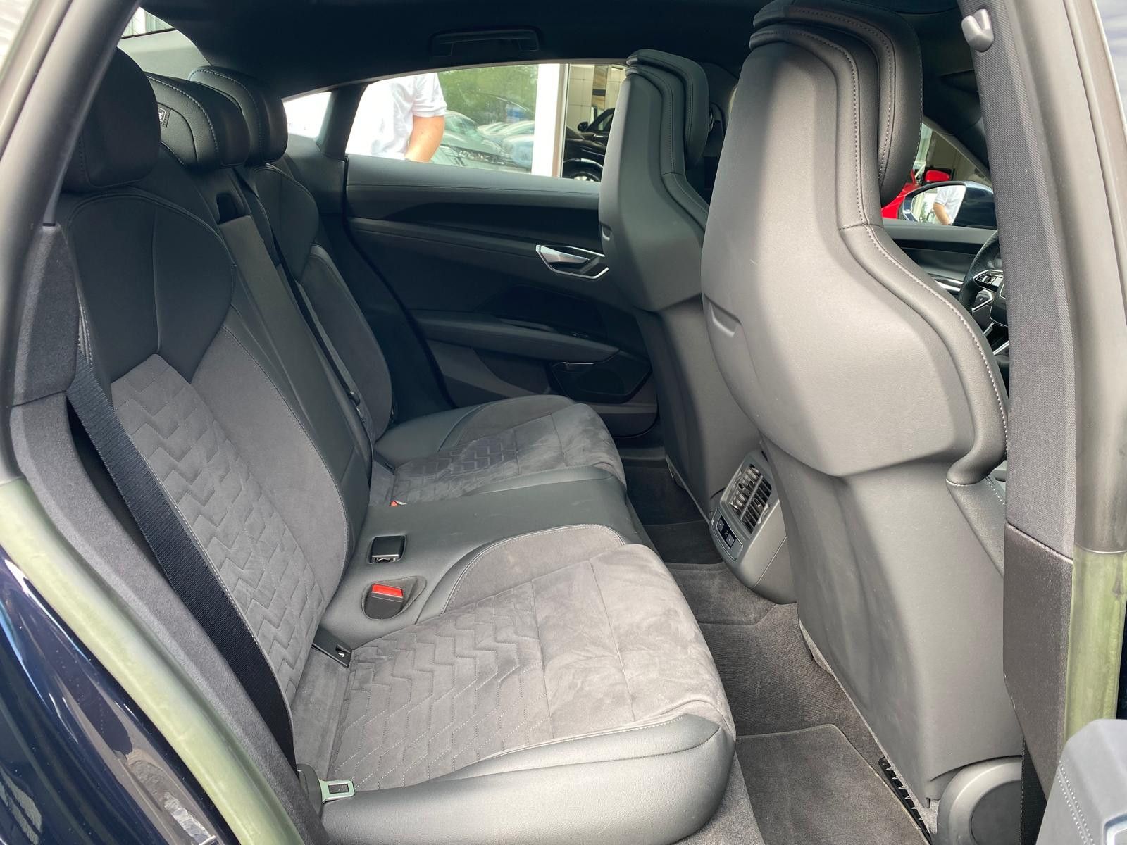Fahrzeugabbildung Audi RS e-tron GT Quatt BLACK EDIT+PANO+MATR+B&O+KAM+