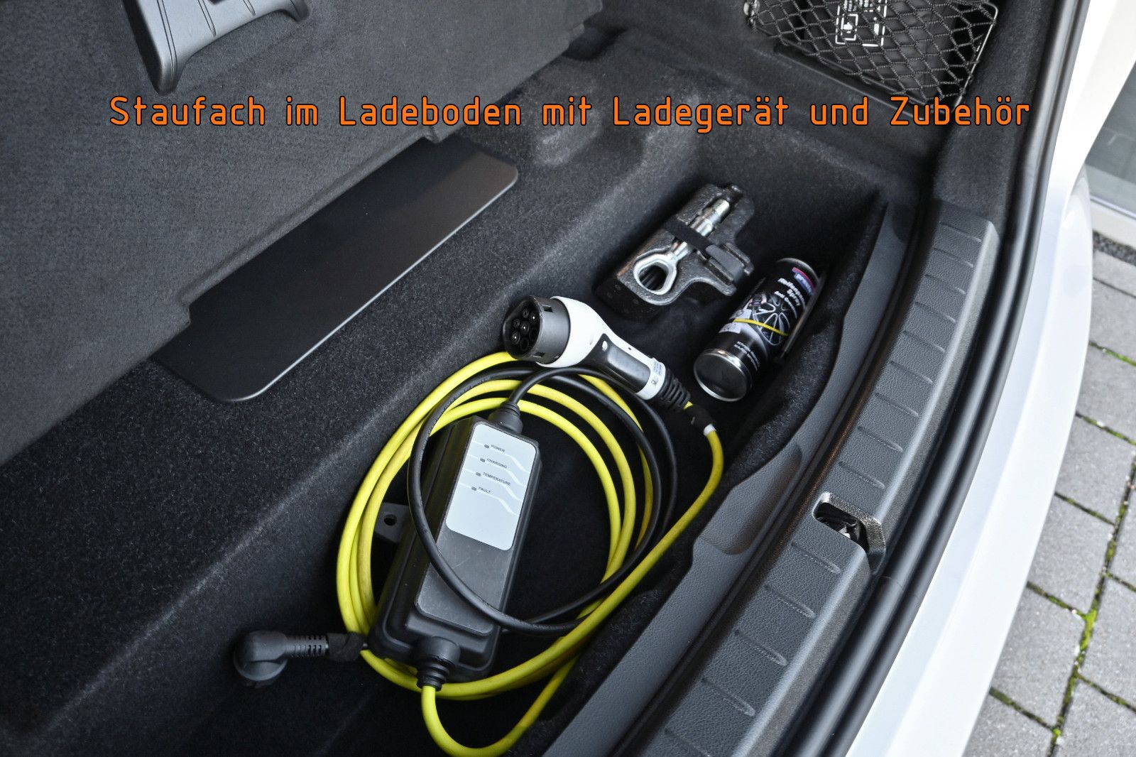 Fahrzeugabbildung BMW 225xe Active Tourer iPerform. Luxury Line °ACC°