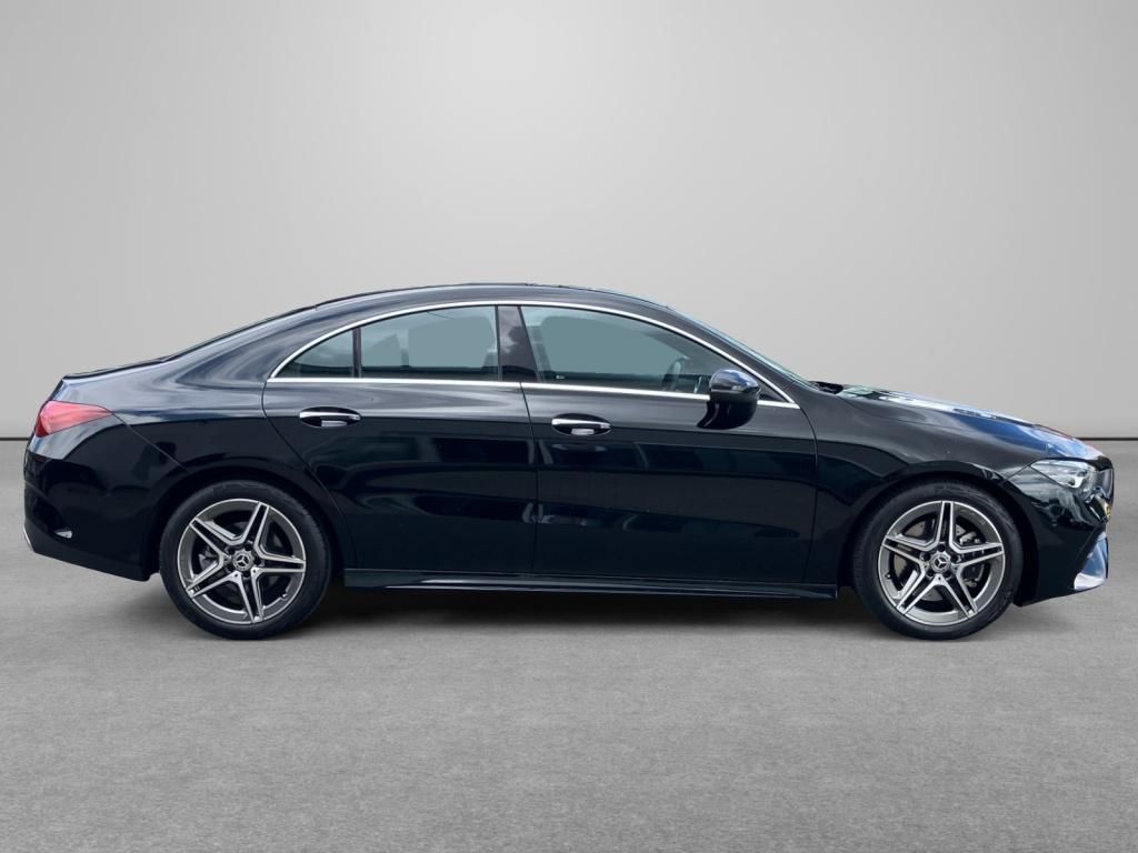 Fahrzeugabbildung Mercedes-Benz CLA 220 d Coupé AMG*KEYLESS*KAMERA*LED*NAVI*AMBI
