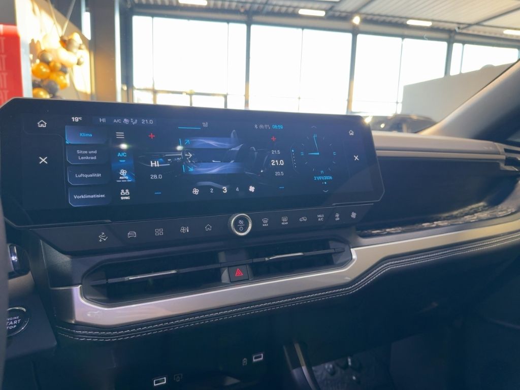 Fahrzeugabbildung Jeep Compass Elektro FIRST EDITION Sicherheits-Paket,