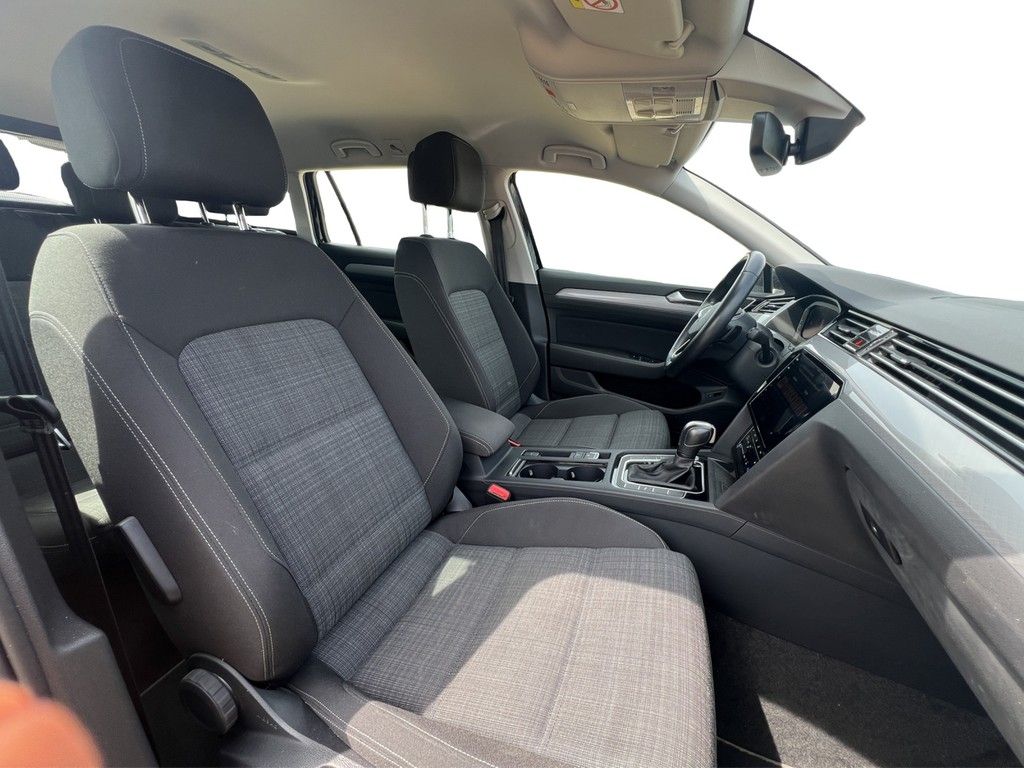 Volkswagen Passat Variant - Bild 10