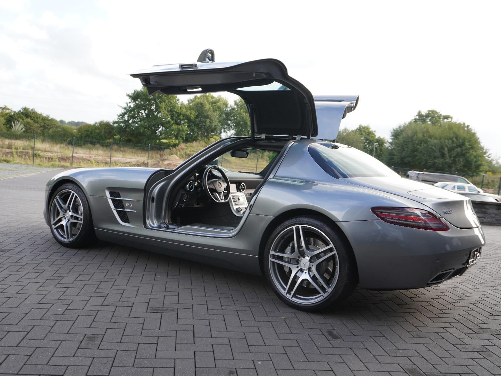 MERCEDES-BENZ SLS AMG 6.3 V8 IMOLA GRAU