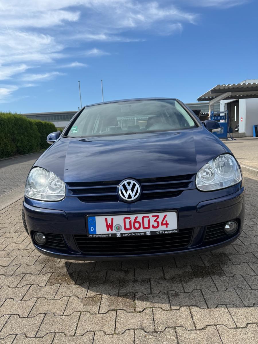 Volkswagen Golf V Lim. Tour PDC CARPLAY KLIMA